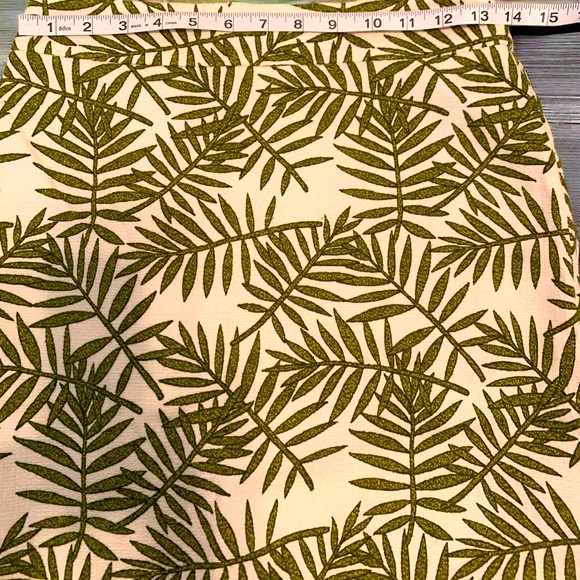 Ann Taylor skirt - Picture 7 of 9